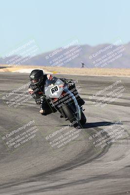 media/Dec-07-2025-CVMA (Sun) [[3e7d2de5dc]]/Race 7-Formula Lightweight Twins Shootout/